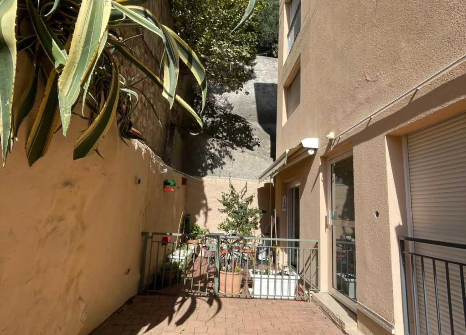 Daire Studio Jardin 5 Mn Plage Monaco Air Conditioner Beausoleil Fransa